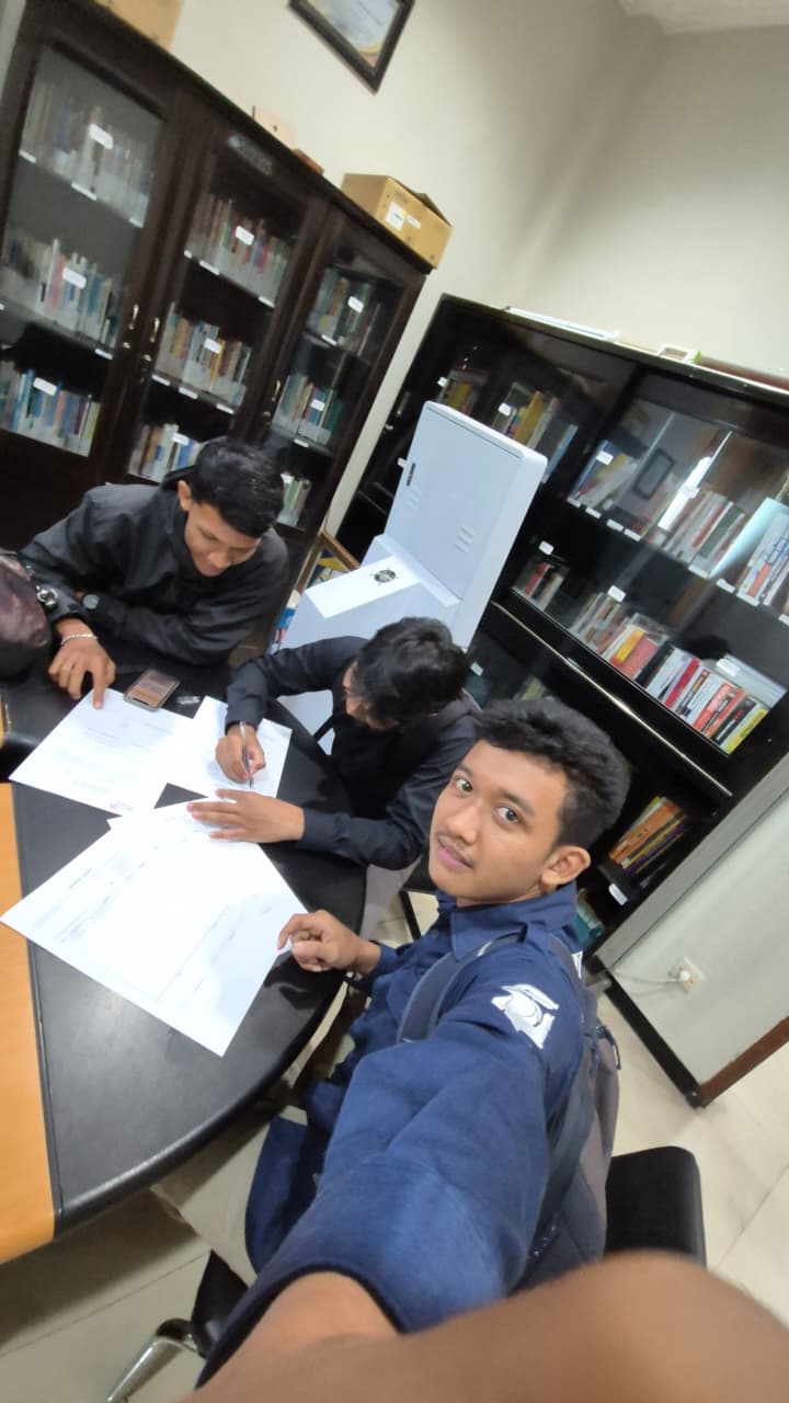 TANDA TANGAN KONTRAK KERJA